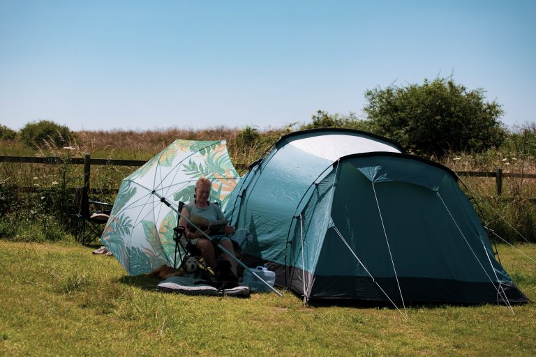 relaxing medium family tent 768x512