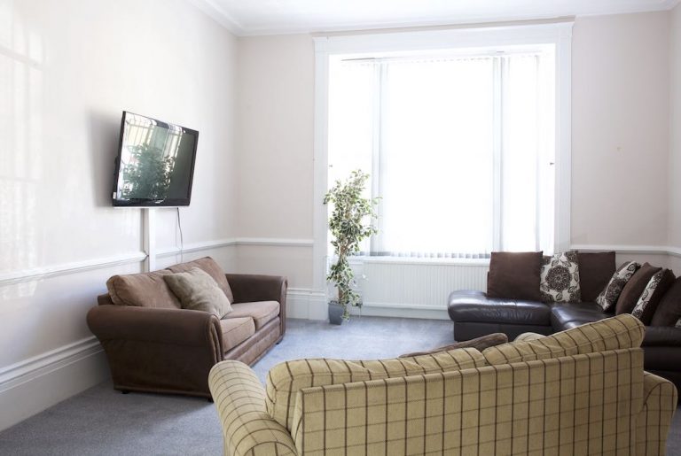 Garden House Photo Lounge 768x515